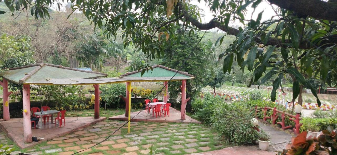 ناسيك Golden Resort And Farm المظهر الخارجي الصورة