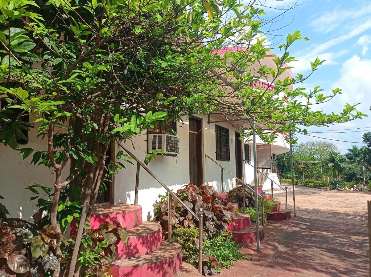 ناسيك Golden Resort And Farm المظهر الخارجي الصورة